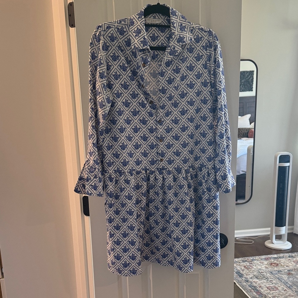 Women's Blue & White Printed V-Neck Tunic